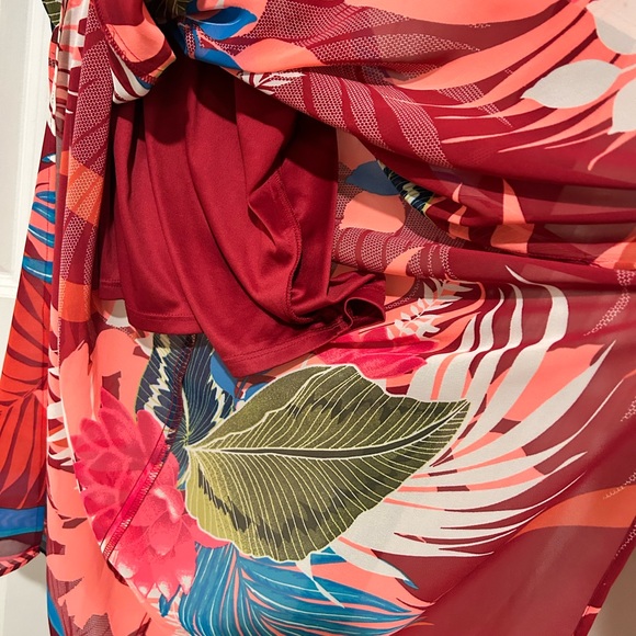 Express Tropical Floral Maxi Dress - Picture 5 of 15